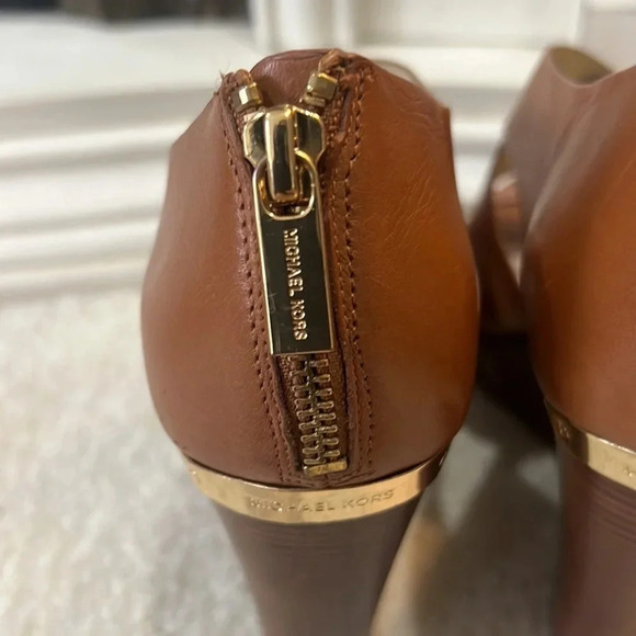 MICHAEL by Michael Kors Platform Dress Sandals in Tan Size 8.5 PV19D - Picture 7 of 8